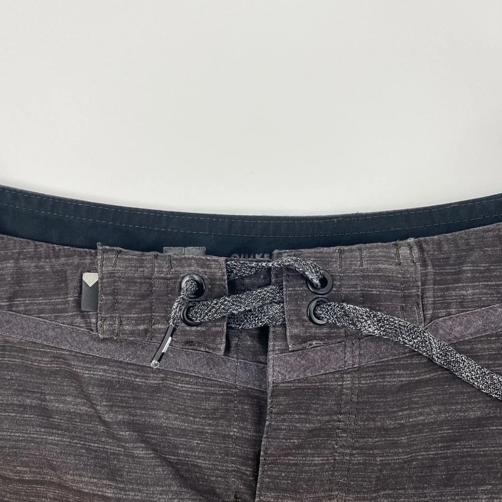 Quiksilver Board Shorts Mens 30 Charcoal Yellow Striped Surf‎ Swim Trunks Summer